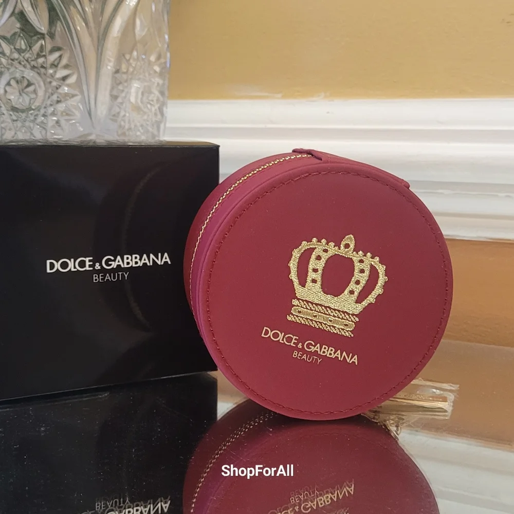 Dolce & Gabbana Beauty Round Jewelry Case in Deep Pink with Gold Crest